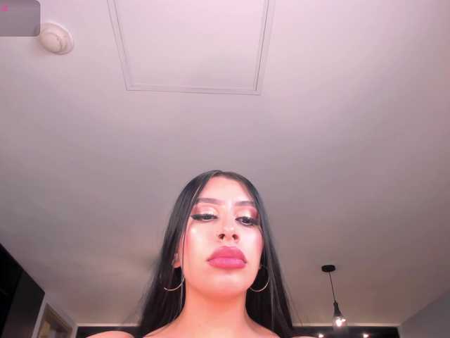 LeahLombardi live cam on BongaCams