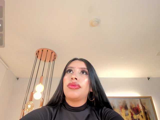 LeahLombardi's BongaCams show and profile