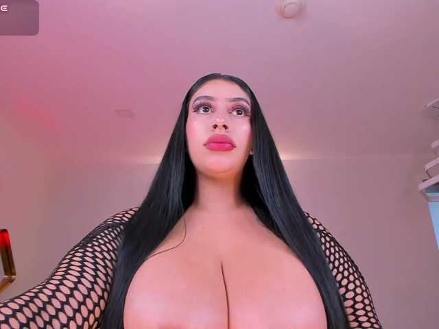 LeahLombardi live cam on BongaCams