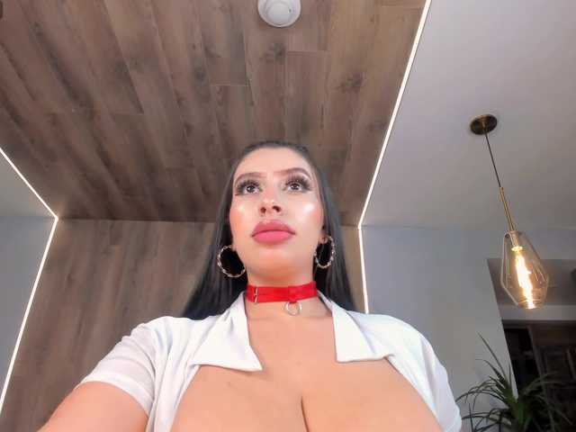 LeahLombardi's BongaCams show and profile