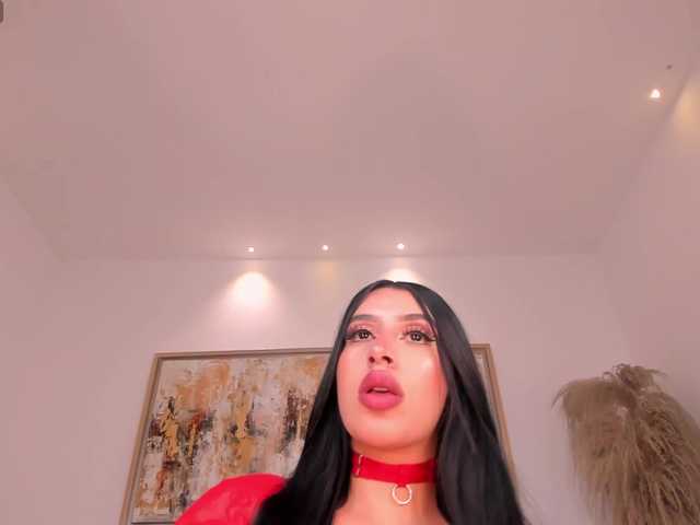 LeahLombardi live cam on BongaCams