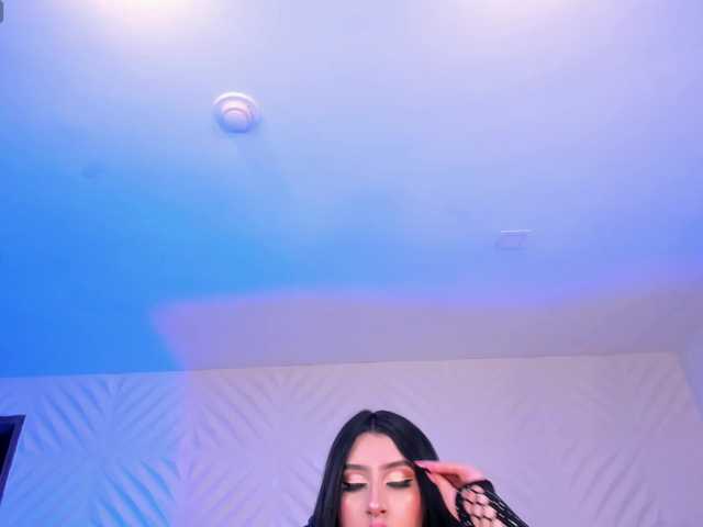 LeahLombardi live cam on BongaCams