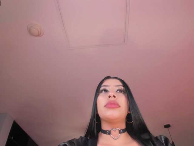 LeahLombardi live cam on BongaCams