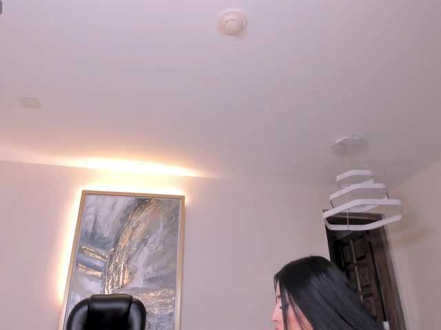 LeahLombardi live cam on BongaCams