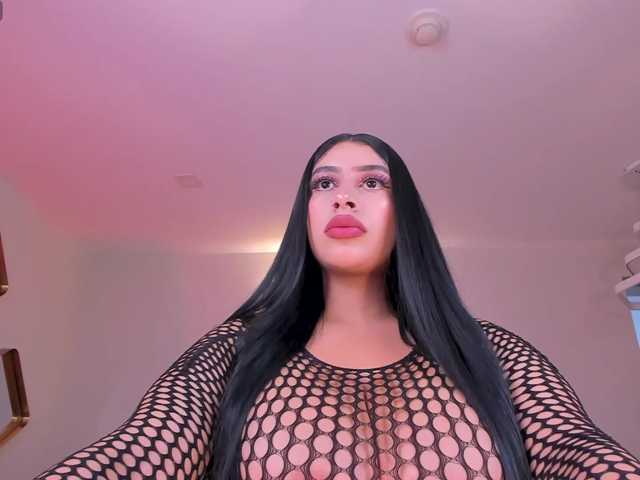 LeahLombardi live cam on BongaCams