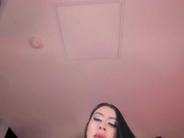 LeahLombardi live cam on BongaCams
