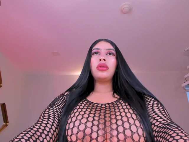 LeahLombardi live cam on BongaCams