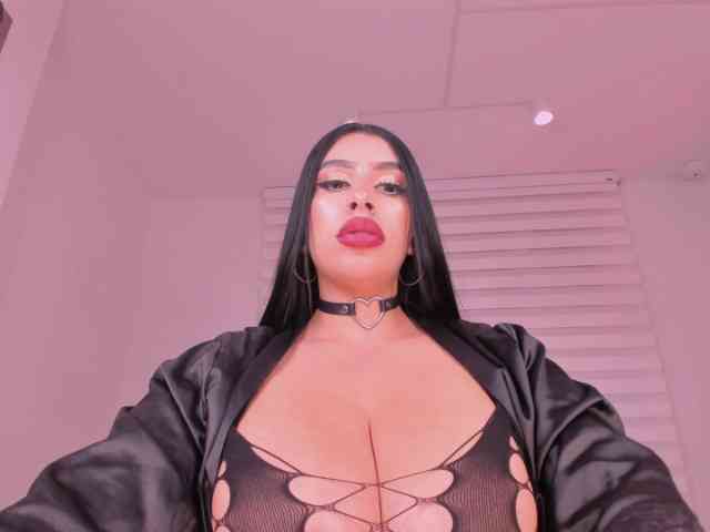 LeahLombardi Live Webcam on BongaCams