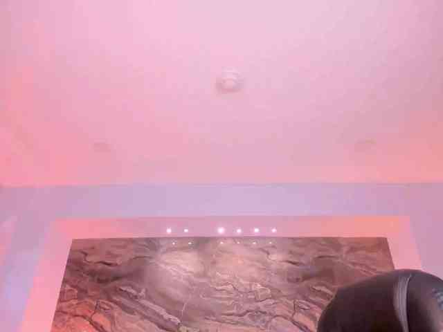 LeahLombardi webcam