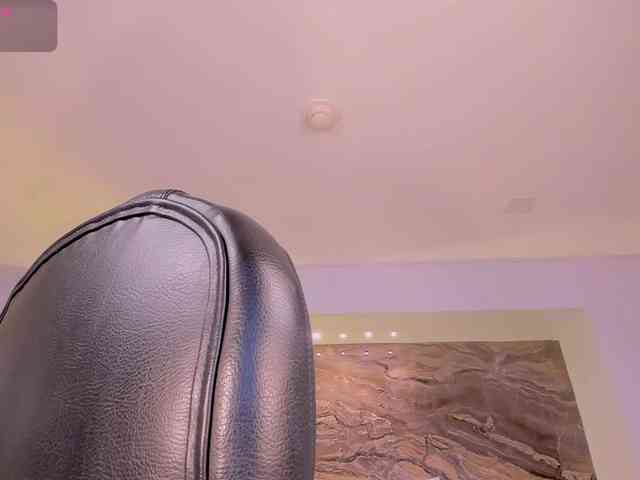 LeahLombardi webcam