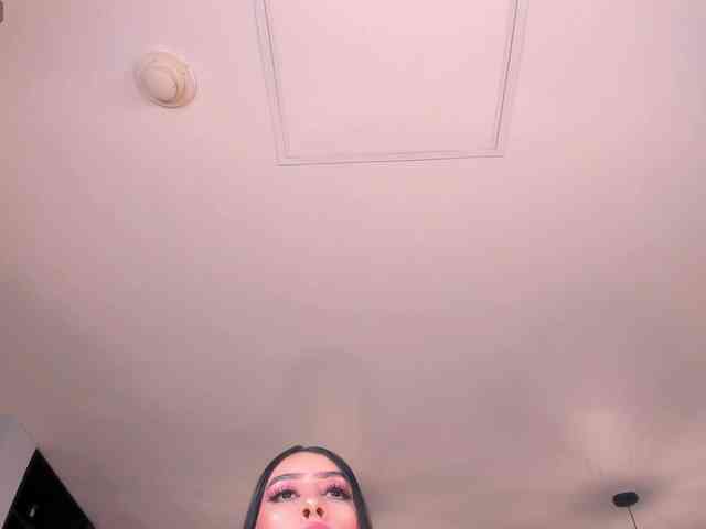 LeahLombardi webcam