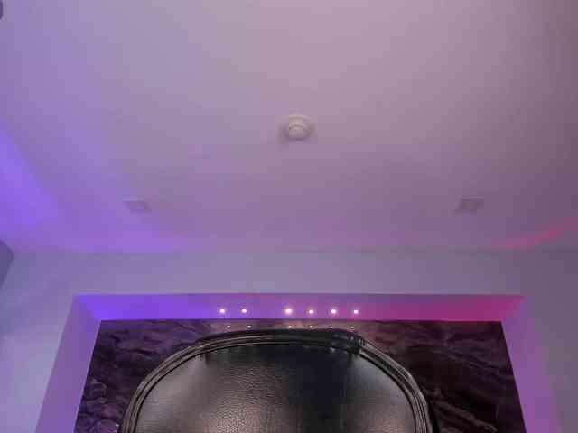 LeahLombardi webcam