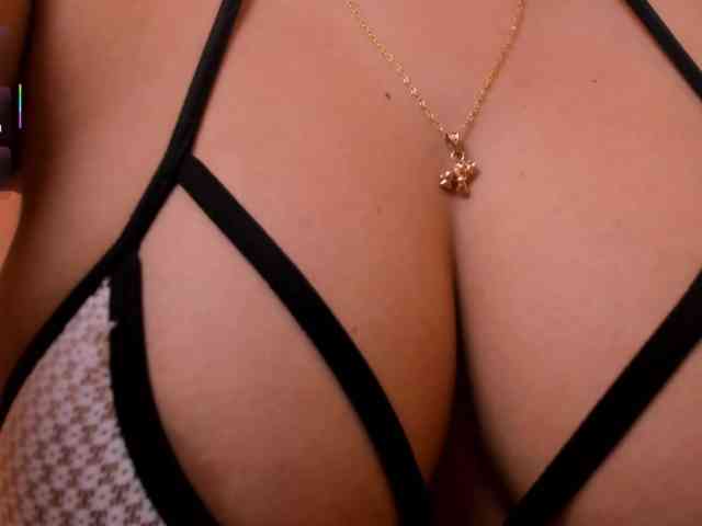 LiamCarter webcam