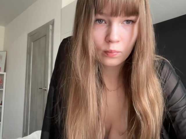 Aliceprobrawlstars live cam on BongaCams