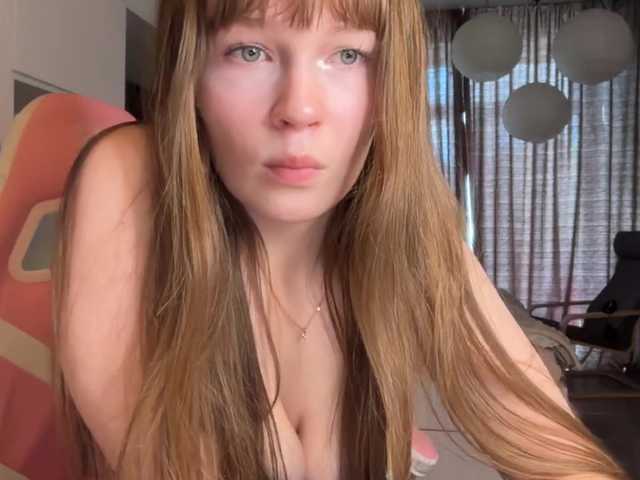 Aliceprobrawlstars live cam on BongaCams