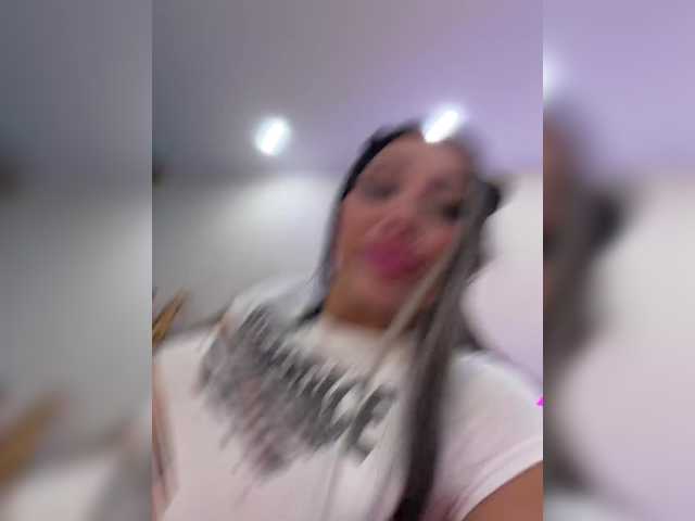 Cristalkate's BongaCams show and profile