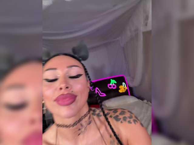 Cristalkate live webcam show