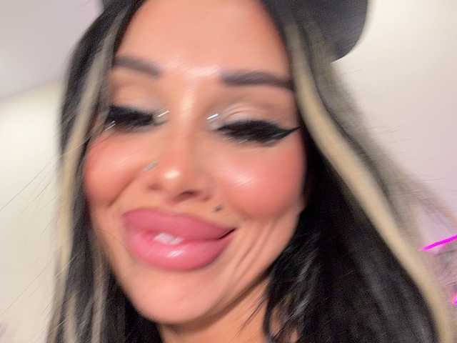  Cristalkate chat room