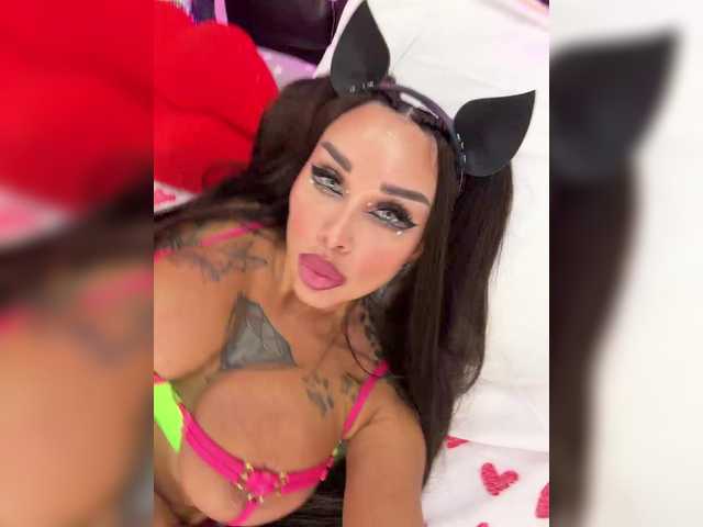  Cristalkate chat room