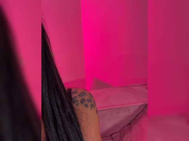 Cristalkate live cam preview