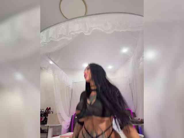 Cristalkate live show