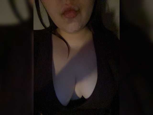 Thebaddestfemale live cam on BongaCams