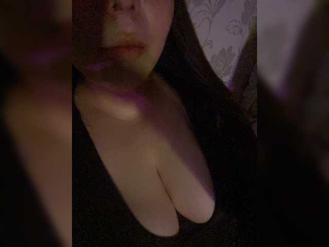 Thebaddestfemale live webcam show