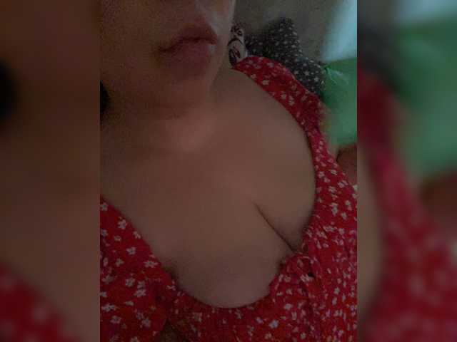 Thebaddestfemale live webcam show