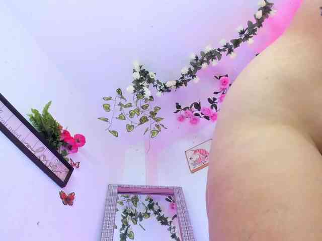 valeryysexyy1 webcam