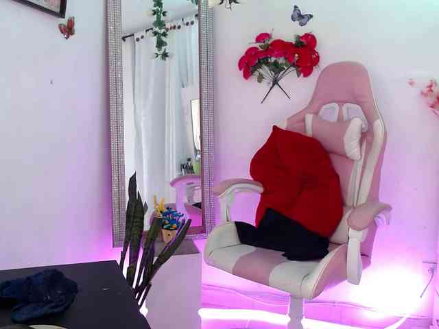 valeryysexyy1 webcam