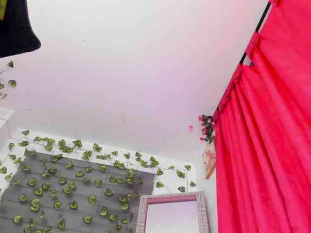 valeryysexyy1 webcam