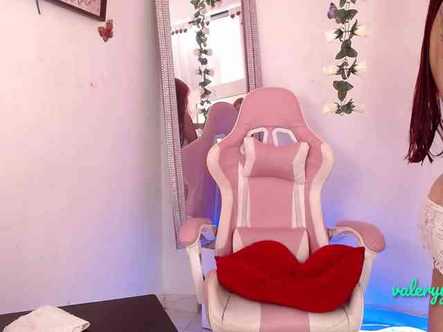 valeryysexyy1 webcam