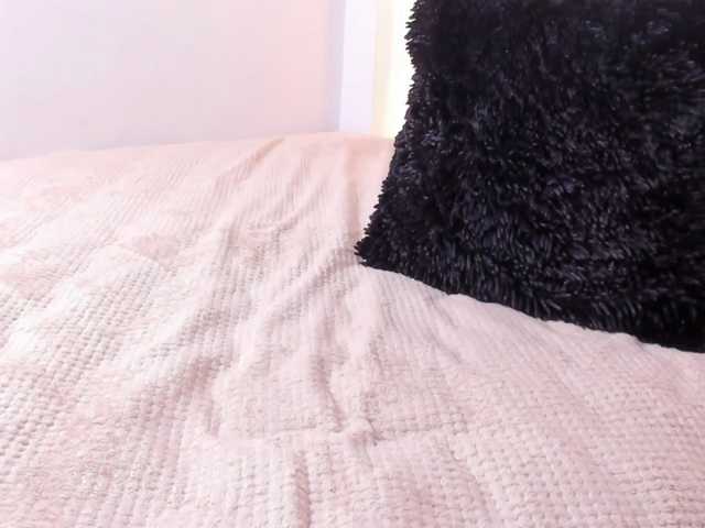 EbonyCoWorker live cam on BongaCams