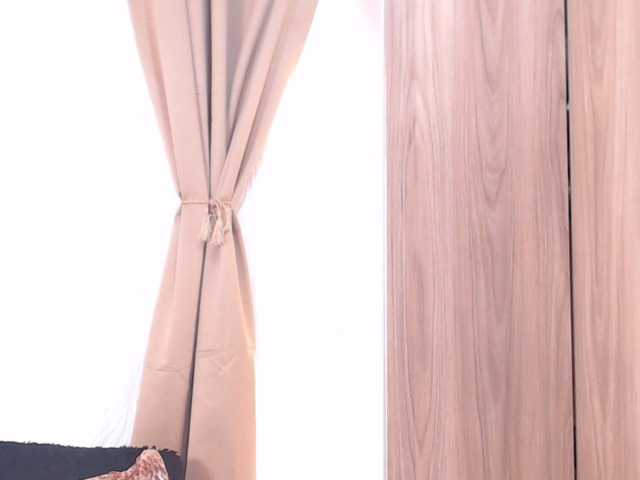 EbonyCoWorker live cam on BongaCams