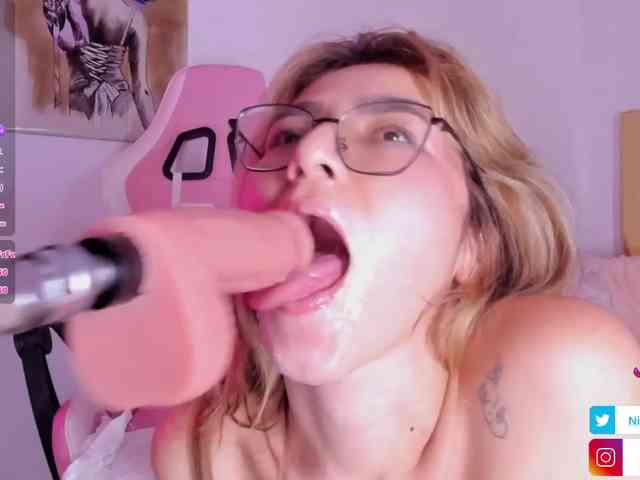 Nicole-blake webcam