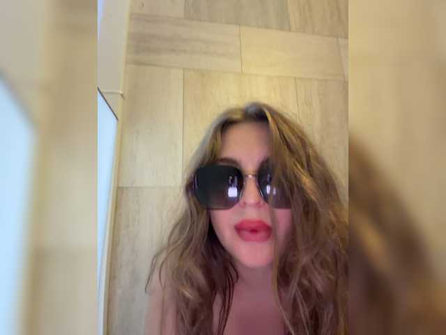 Jessicalife live cam on BongaCams