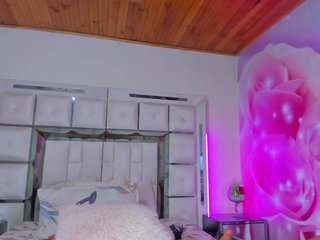 mia-peyton Porn Show