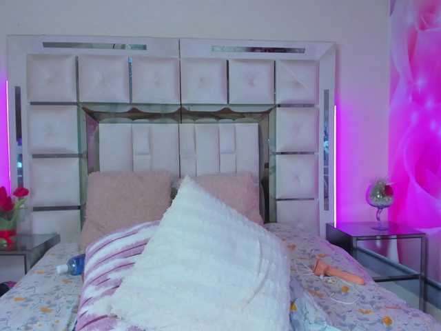 mia-peyton live cam on BongaCams