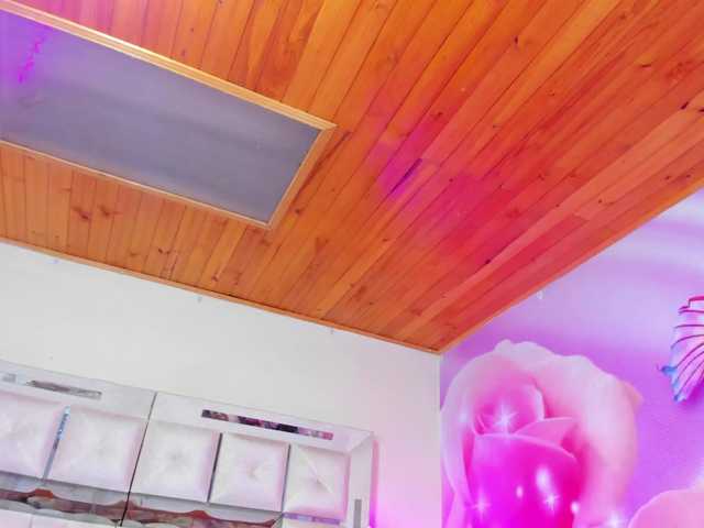 mia-peyton live cam on BongaCams