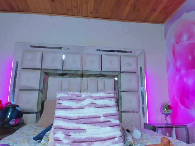mia-peyton live cam on BongaCams