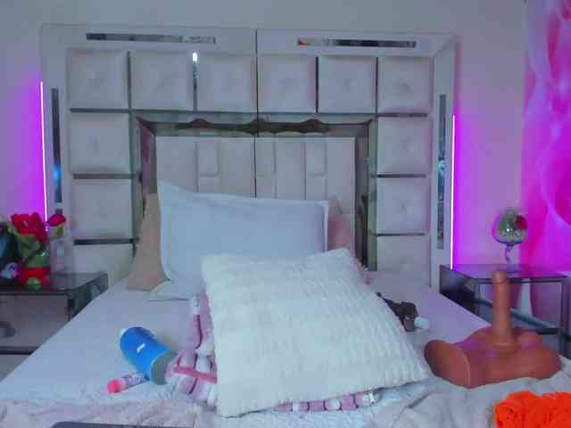 mia-peyton webcam
