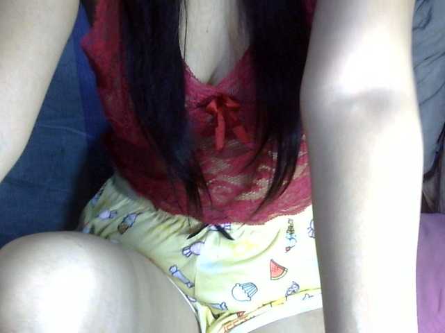 HOTTIEMEE live cam on BongaCams
