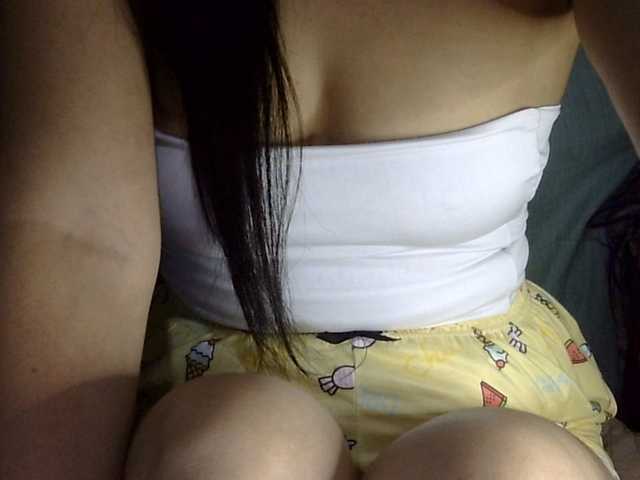 HOTTIEMEE live cam on BongaCams