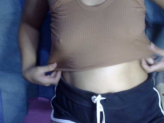 HOTTIEMEE live cam on BongaCams