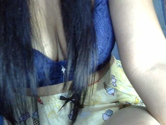HOTTIEMEE live cam preview