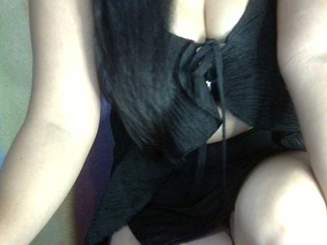 HOTTIEMEE live cam on BongaCams