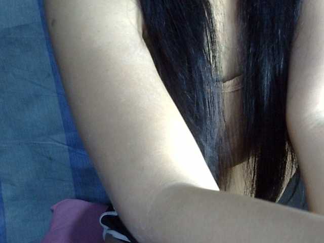 HOTTIEMEE live cam on BongaCams