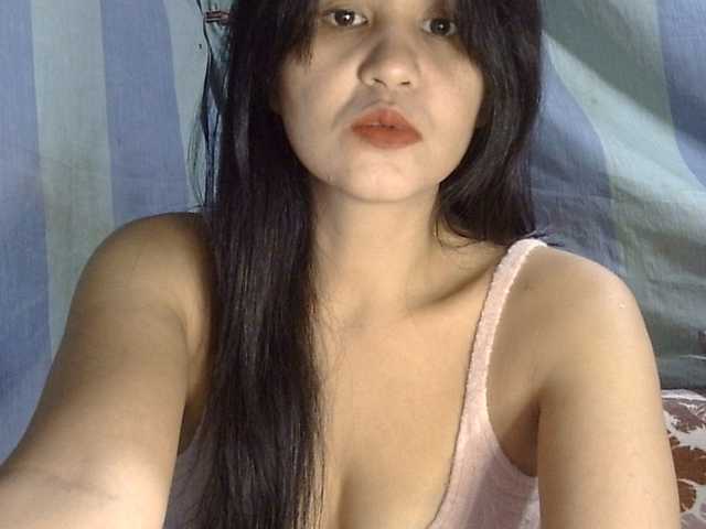 HOTTIEMEE live cam on BongaCams