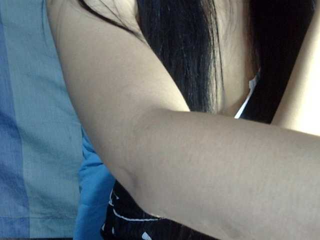 HOTTIEMEE live cam on BongaCams