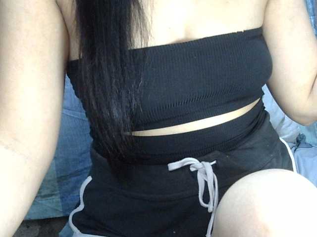 HOTTIEMEE live cam on BongaCams